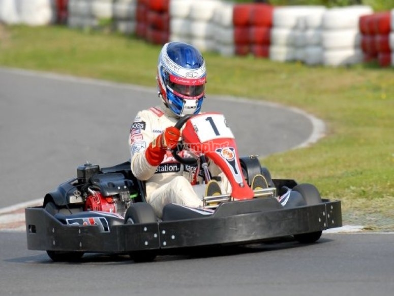 Lakeside Karting, prices and bookings 2024